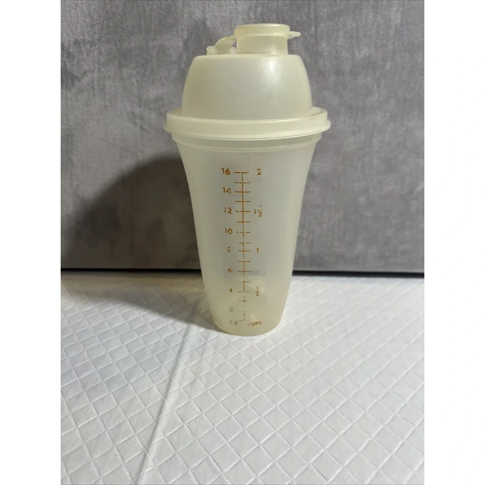 Tupperware Gravy Smoothie Shaker Blender - Vintage 2 Cup - #844‎ - No Wheel